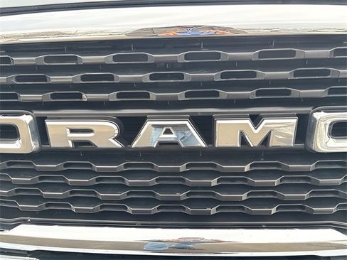 Used 2024 RAM 2500 Big Horn image 28