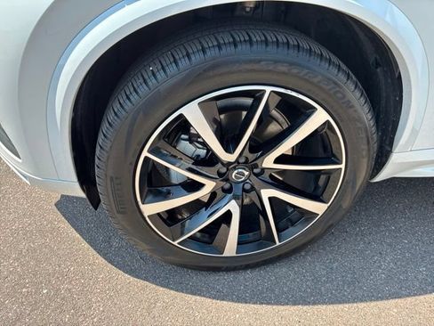Used 2022 Volvo XC90 T6 Momentum w/ Advanced Package AWD/4WD image 8