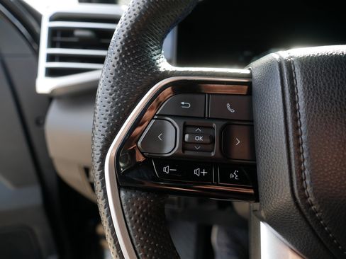Used 2024 Toyota Sequoia Platinum AWD/4WD image 28