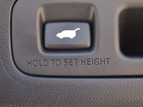 Used 2025 Honda CR-V EX-L image 18