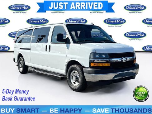 Used 2020 Chevrolet Express 3500 LT w/ LT Preferred Equipment Group RWD image 1