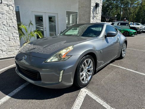Used 2013 Nissan 370Z Coupe image 3