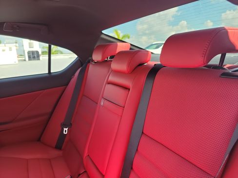 Used 2025 Lexus IS 350 F Sport RWD image 11