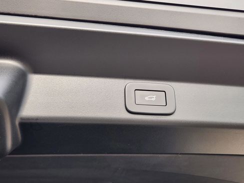 New 2026 Land Rover Range Rover Sport Dynamic SE AWD/4WD image 27