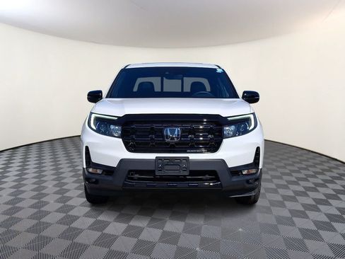 Used 2025 Honda Ridgeline Black Edition image 3