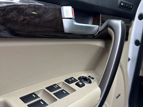 Used 2014 Kia Sorento EX w/ EX V6 Touring Package FWD image 10