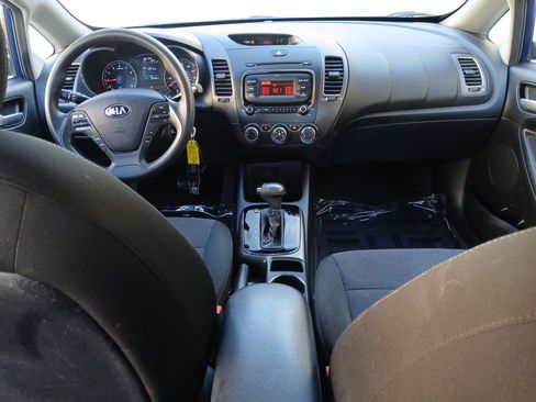 Used 2018 Kia Forte LX image 10