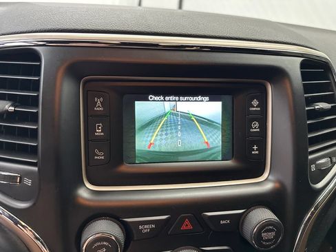 Used 2016 Jeep Grand Cherokee Laredo w/ Quick Order Package 23E RWD image 29