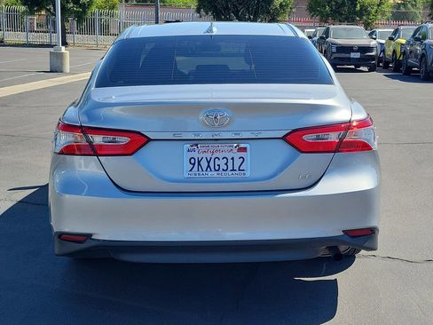 Used 2019 Toyota Camry LE FWD image 35