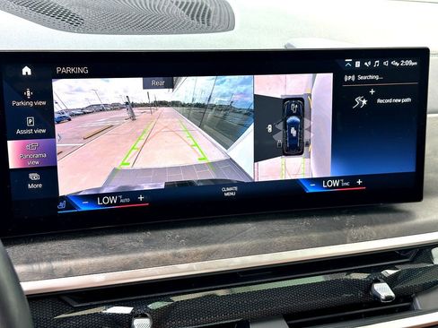 Certified 2023 BMW X7 xDrive40i w/ Premium Package image 14