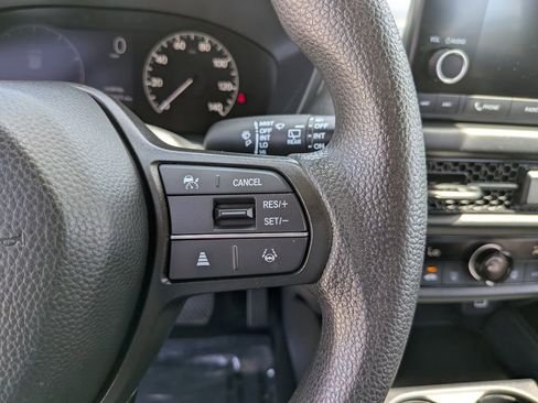 Used 2025 Honda HR-V LX image 31