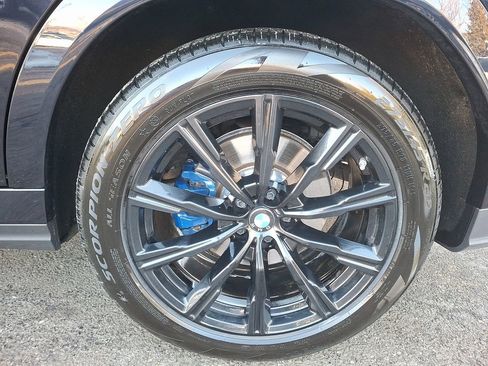 Certified 2024 BMW X6 xDrive40i w/ Premium Package image 6