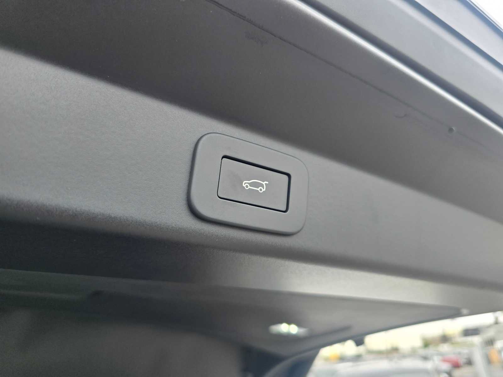 New 2027 Land Rover Range Rover Sport SE AWD/4WD image 16