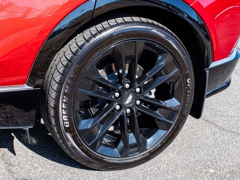 Used 2024 Cadillac Lyriq Tech image 6