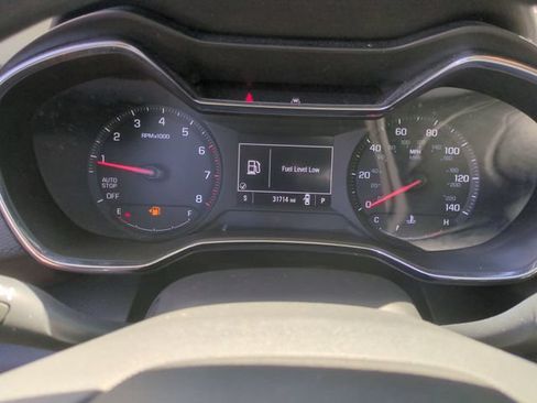 Used 2023 Chevrolet TrailBlazer LT w/ Convenience Package FWD image 14