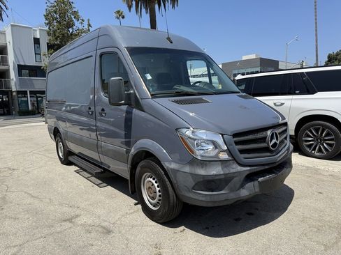 Used 2018 Mercedes-Benz Sprinter 144 Cargo image 3