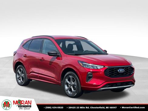 Used 2024 Ford Escape ST-Line w/ Tech Pack #1 AWD/4WD image 7