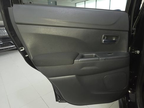 Used 2023 Mitsubishi Outlander Sport AWD image 19