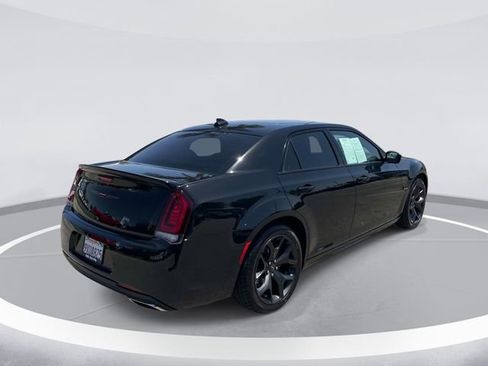 Used 2022 Chrysler 300 S w/ Safetytec Plus Group RWD image 5