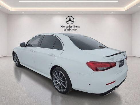 Used 2021 Mercedes-Benz E 350 4MATIC Sedan image 4