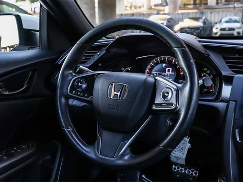 Used 2017 Honda Civic Sport image 16