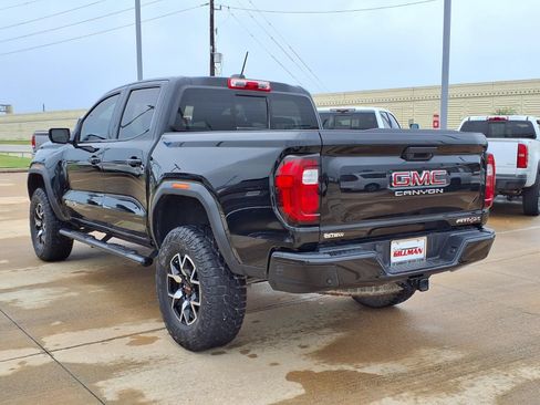 Used 2024 GMC Canyon AT4X AWD/4WD image 2
