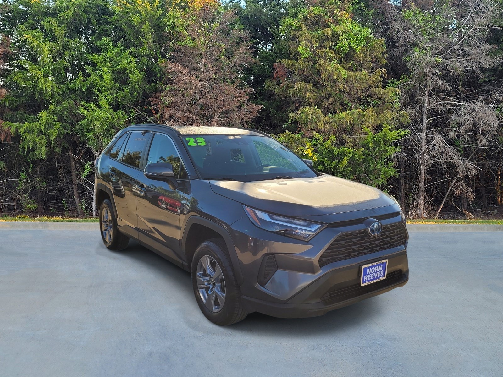 Used 2023 Toyota RAV4 LE AWD/4WD image 16