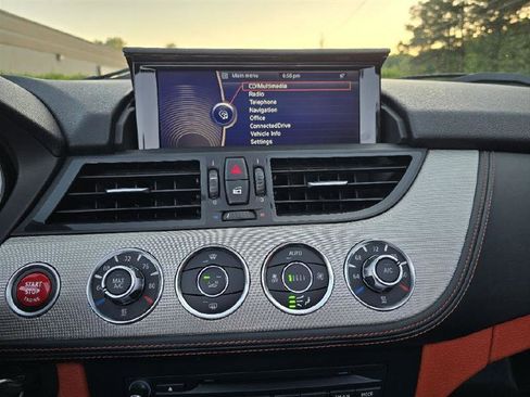 Used 2015 BMW Z4 sDrive35is RWD image 35