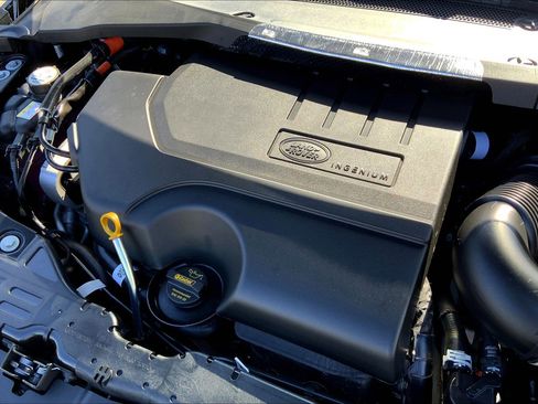 New 2026 Land Rover Range Rover Evoque S AWD/4WD image 15