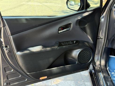 Used 2019 Toyota Prius Prime Advanced w/ Carpet Mat Package FWD image 35