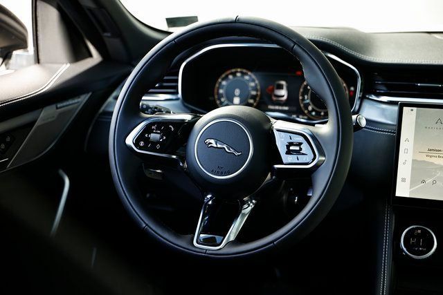 New 2026 Jaguar F-PACE R-Dynamic S AWD/4WD image 31