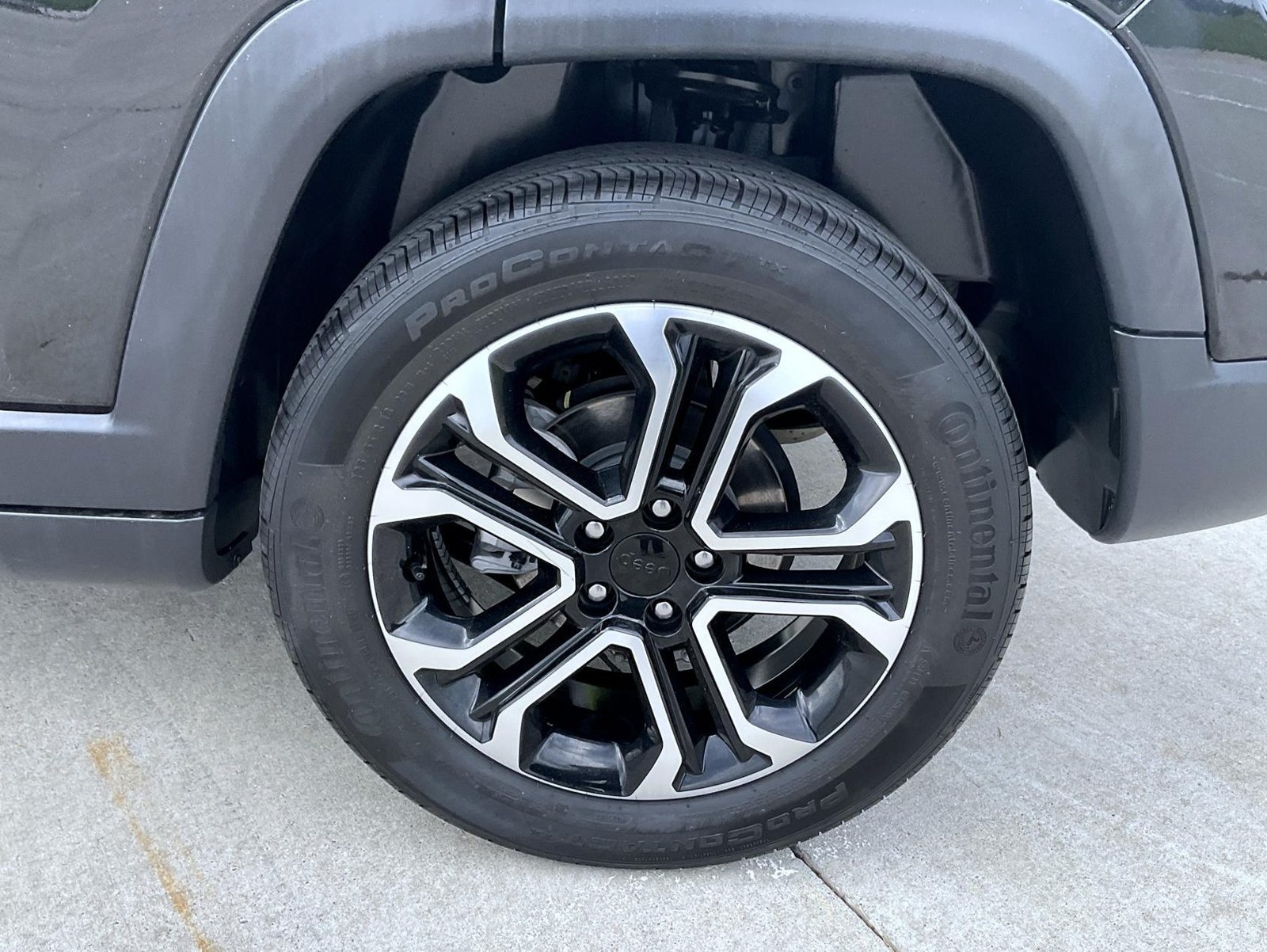 Used 2023 Jeep Compass Limited AWD/4WD image 22