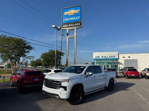 New 2026 Chevrolet Silverado 1500 High Country AWD/4WD image 1