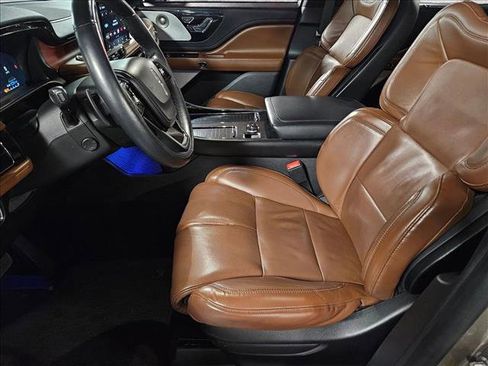 Used 2021 Lincoln Aviator Grand Touring w/ Equipment Group 301A image 17