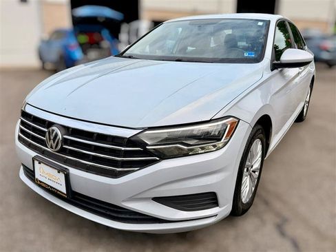 Used 2019 Volkswagen Jetta S FWD image 2