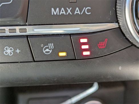 Certified 2020 Ford Escape Titanium image 23