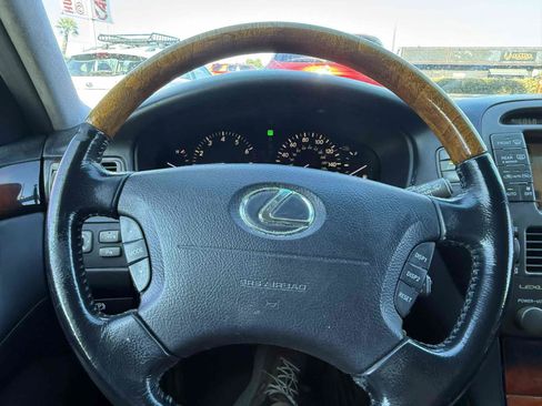 Used 2005 Lexus LS 430 RWD image 36