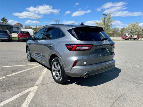 Used 2023 Ford Escape ST-Line w/ Tech Pack #1 AWD/4WD image 4