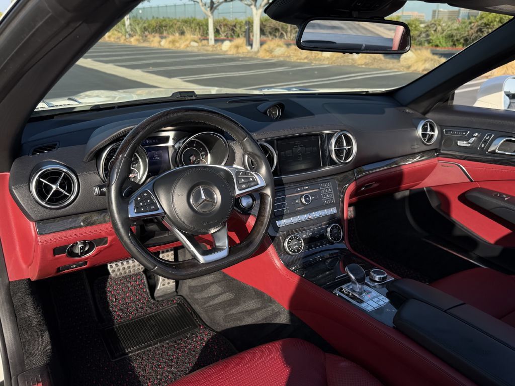 Used 2018 Mercedes-Benz SL 450 image 25