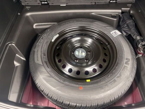 New 2026 Jeep Grand Cherokee Altitude image 11