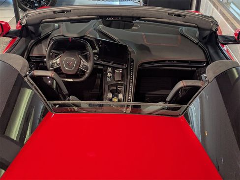 Used 2025 Chevrolet Corvette Z06 w/ Z07 Performance Package image 7