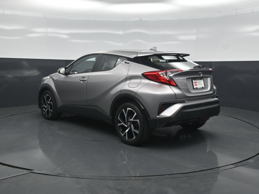 Certified 2018 Toyota C-HR XLE FWD image 5