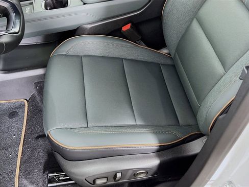 New 2026 GMC Acadia AT4 w/ Super Cruise Package AWD/4WD image 19