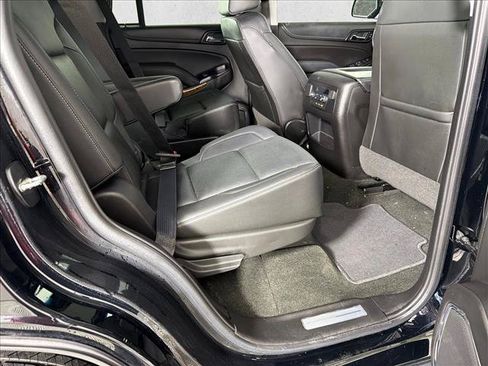 Used 2018 Chevrolet Tahoe Premier RWD image 17