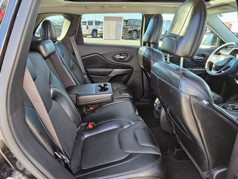 Used 2022 Jeep Cherokee Limited image 33