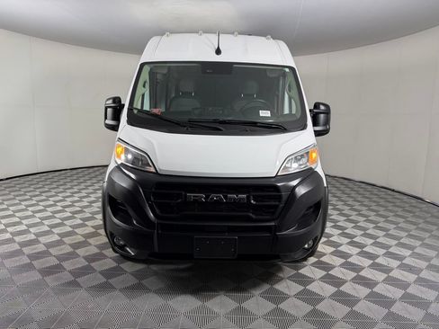 Used 2025 RAM ProMaster 2500 w/ Convenience Group FWD image 11