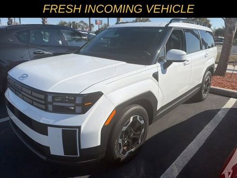 Used 2024 Hyundai Santa Fe SEL image 1