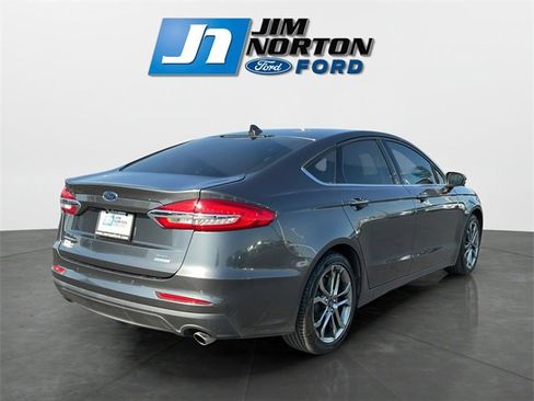 Used 2020 Ford Fusion SEL image 3