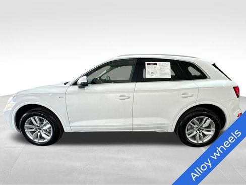Used 2022 Audi Q5 2.0T Premium w/ Convenience Package AWD/4WD image 8