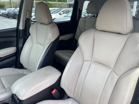 Used 2019 Subaru Ascent Limited AWD/4WD image 8